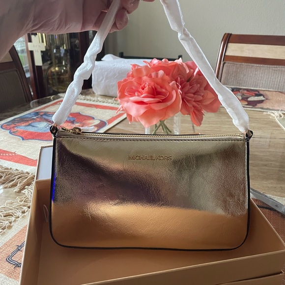 Michael Kors Leather Gold Metallic Jet Set NWT - Picture 7 of 13